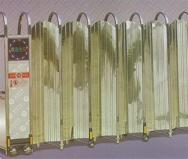 交叉封板型（龍巖伸縮門）
